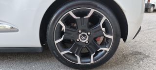 Citroen DS-3 2011 1.6 200hp-thumb-9