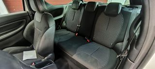 Citroen DS-3 2011 1.6 200hp-thumb-19