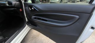 Citroen DS-3 2011 1.6 200hp-thumb-21