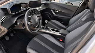 Peugeot 208 2023 1.2 PureTech 101hp Allure-thumb-6