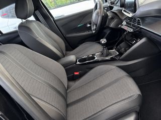 Peugeot 208 2023 1.2 PureTech 101hp Allure-thumb-7