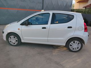 Nissan Pixo 2010-thumb-7