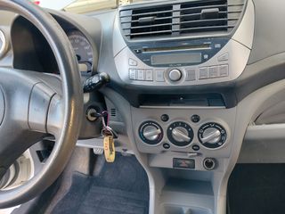 Nissan Pixo 2010-thumb-14
