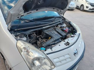 Nissan Pixo 2010-thumb-16
