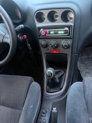 Alfa Romeo Alfa 156 2001-thumb-4