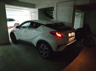 Toyota C-HR 2019 1.8 HYBRID CLUB