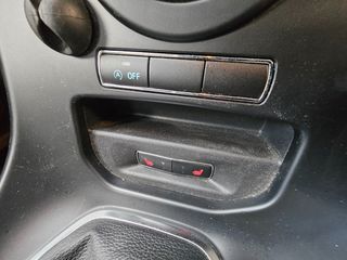 Ford Fiesta 2016 Ford Fiesta ST LINE EcoBoost-thumb-18