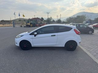 Ford Fiesta 2010-thumb-1