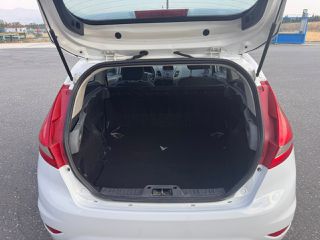 Ford Fiesta 2010-thumb-10