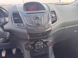 Ford Fiesta 2010-thumb-11