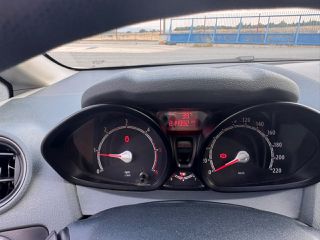 Ford Fiesta 2010-thumb-14