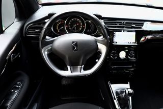 DS DS3 2016 1.2cc PureTech 82hp SoChic (Navi)-thumb-13