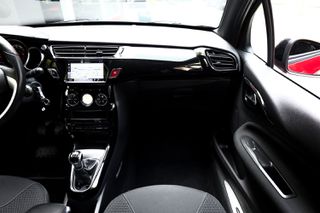 DS DS3 2016 1.2cc PureTech 82hp SoChic (Navi)-thumb-9