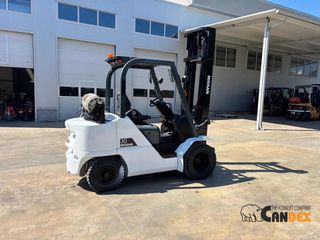 Nissan 2016 FHGE30T5-thumb-3