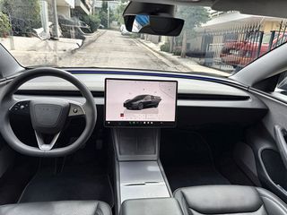 Tesla Model 3 2024 STANDARD RANGE PREMIUM-thumb-9