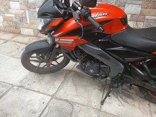 Bajaj Pulsar 135 2022 125 ns-thumb-2