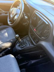 Fiat Doblo 2019-thumb-12