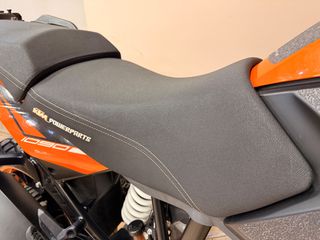 KTM 1090 Adventure 2017 1090 ADVENTURE-thumb-9