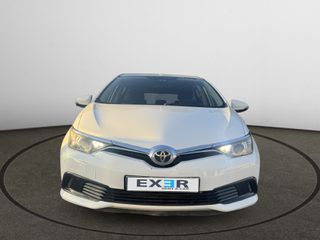 Toyota Auris 2016-thumb-5