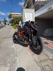 KTM 1290 Super Duke R 2022