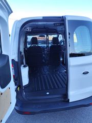 Ford Courier 2018 Transit courier-thumb-11