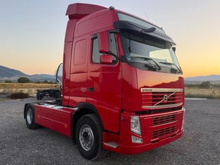 Volvo 2012-thumb-1