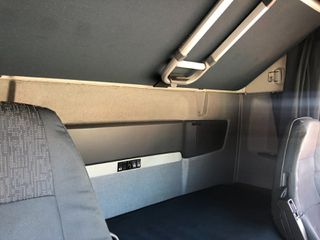 Volvo 2012-thumb-19