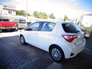 Toyota Yaris 2018 1.5cc ΒΕΝΖΙΝΗ 1ο ΧΕΡΙ ΟΘΟΝΗ - ΚΑΜΕΡΑ-thumb-4