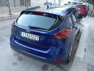 Ford Focus 2016-thumb-6