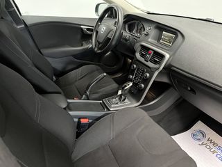 Volvo V40 2016 (από 183€/μήνα)-thumb-24