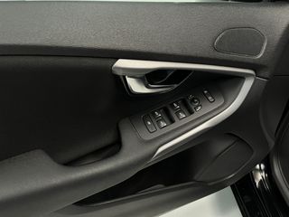 Volvo V40 2016 (από 183€/μήνα)-thumb-25