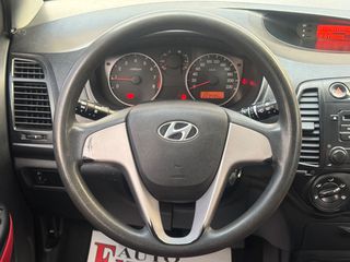 Hyundai i 20 2009-thumb-16