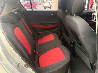 Hyundai i 20 2009-thumb-22