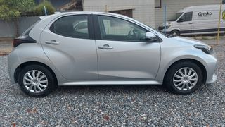 Toyota Yaris 2023 1.0 VVTI 5θυρο ΜΕ ΕΓΓΥΗΣΗ ΤΟΥΟΤΑ-thumb-3