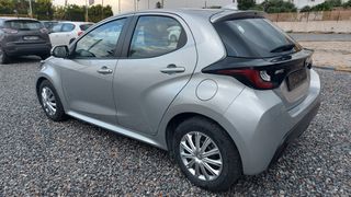 Toyota Yaris 2023 1.0 VVTI 5θυρο ΜΕ ΕΓΓΥΗΣΗ ΤΟΥΟΤΑ-thumb-4