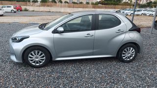 Toyota Yaris 2023 1.0 VVTI 5θυρο ΜΕ ΕΓΓΥΗΣΗ ΤΟΥΟΤΑ-thumb-6