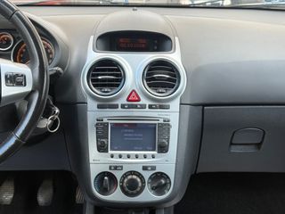 Opel Corsa 2011-thumb-18