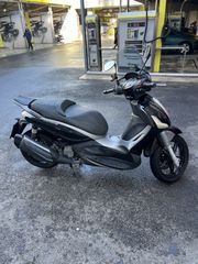 Piaggio Beverly 350 2012 Sport Touring-thumb-2