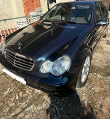 Mercedes-Benz C 180 2005