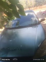 Ford Focus 2000-thumb-1