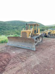 Bulldozers CAT 1975 D6C 47j