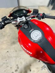 Ducati Monster 696 2008-thumb-6