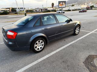 Audi A4 2001-thumb-2
