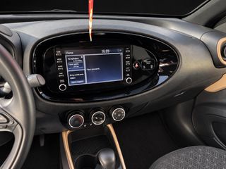 Toyota Aygo (X) 2022 B TONE ΚΑΙΝΟΥΡΓΙΟ-thumb-12