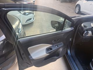 Nissan Micra 2019-thumb-8