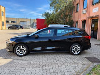 Ford Focus 2023 SW 1.5 ecoblue Business 120cv auto-thumb-3