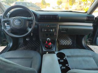 Audi A4 2003-thumb-11