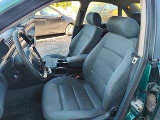 Audi A4 2003-thumb-13
