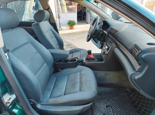 Audi A4 2003-thumb-16
