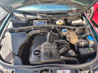 Audi A4 2003-thumb-19